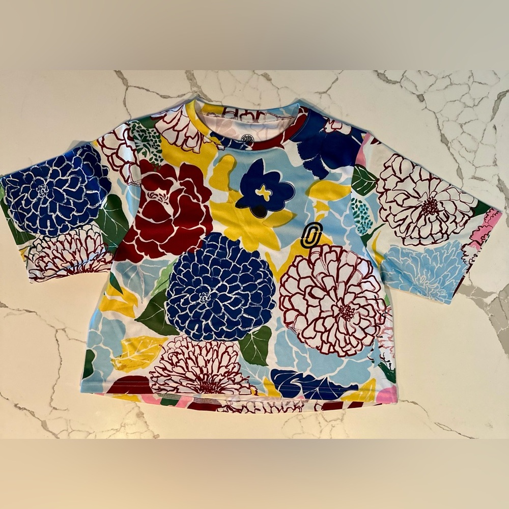 NWOT Ostroy Hydrangea Women's Crop Medium